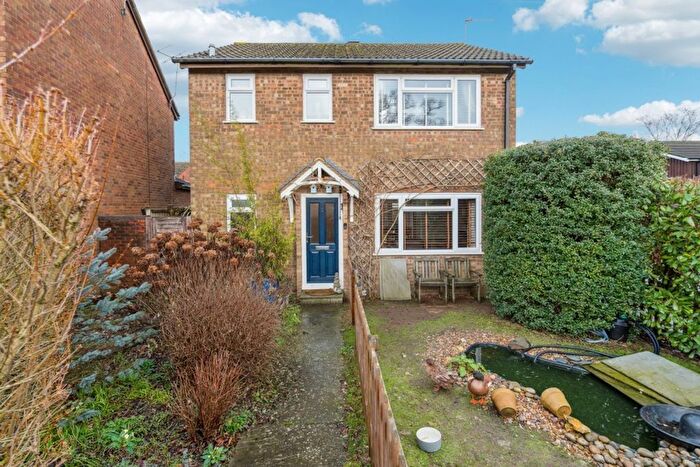 3 Bedroom Detached House For Sale In Collings Walk, Prestwood, HP16