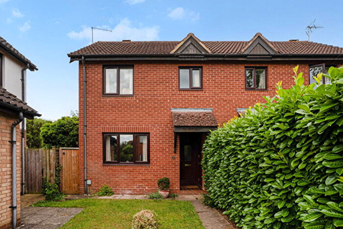 2 Bedroom Semi-Detached House For Sale In Weavers Close, Shipston-on-stour, CV36
