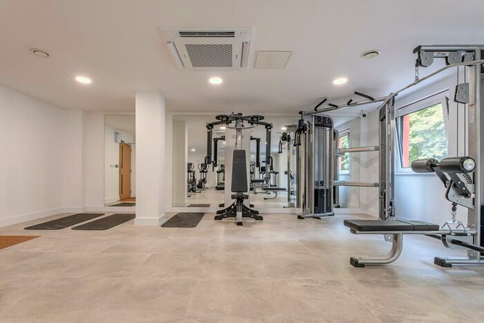 3 Bedroom Apartment To Rent In Whyteleafe House, Whyteleafe, CR3