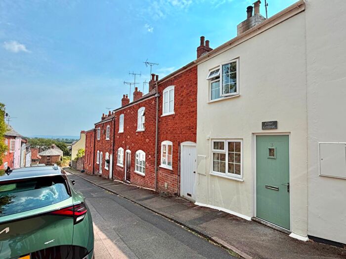 2 Bedroom Terraced House For Sale In Severn Street, Newnham, GL14