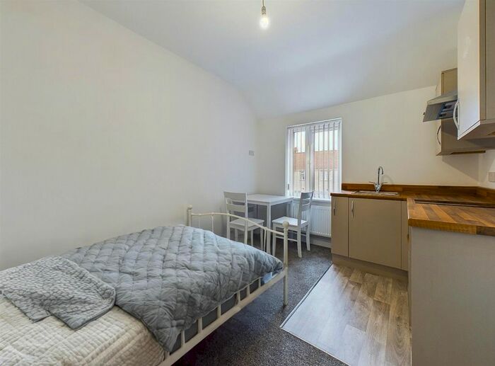 1 Bedroom Terraced House To Rent In Asquith Road, Bentley, DN5