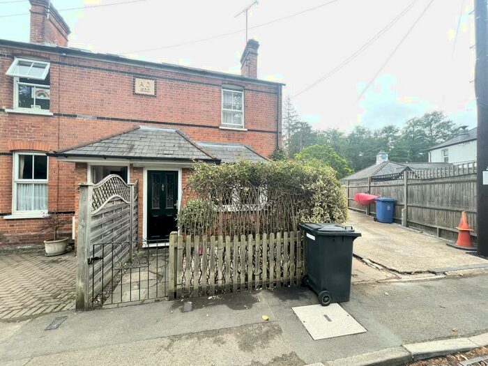 3 Bedroom Semi-Detached House For Sale In Ascot, Berkshire, SL5