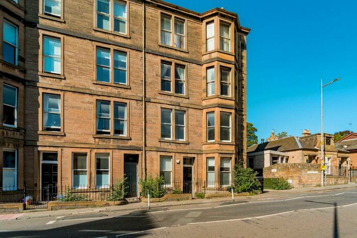 3 Bedroom Flat To Rent In Morningside Road, Morningside, Edinburgh, EH10