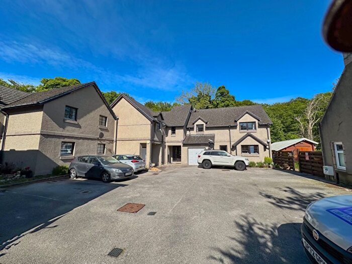 2 Bedroom Flat To Rent In Kennerty Court, Peterculter, Aberdeen, AB14