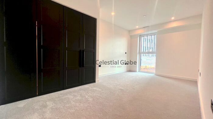 2 Bedroom Flat To Rent In Brook Street, Kingston Upon Thames, KT1