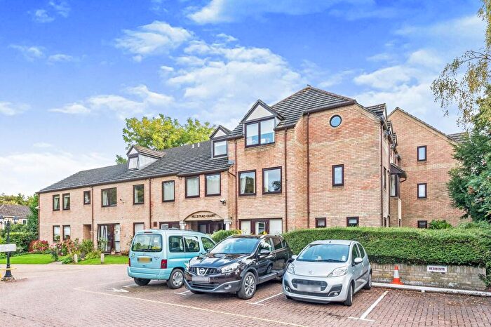 1 Bedroom Apartment To Rent In Hillstead Court, Basingstoke, RG21