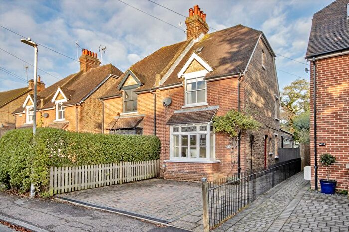 3 Bedroom Semi Detached House For Sale In Amherst Road, Sevenoaks, Kent, TN13