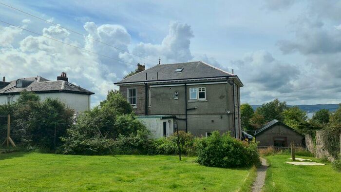 3 Bedroom Apartment To Rent In Havelock Street, Helensburgh, G84