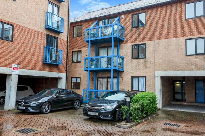 2 Bedroom Flat To Rent In Flat Marriotts Wharf West Street, Gravesend, Kent, DA11