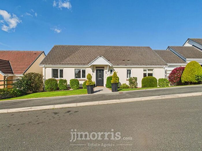 3 Bedroom Detached Bungalow For Sale In Myrtle Meadows, Steynton, Milford Haven, SA73