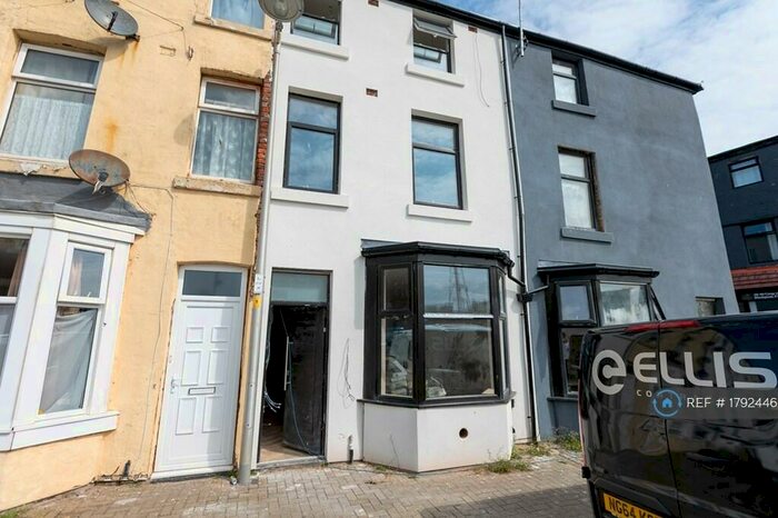 4 Bedroom Flat To Rent In Shannon Street, Blackpool, FY1