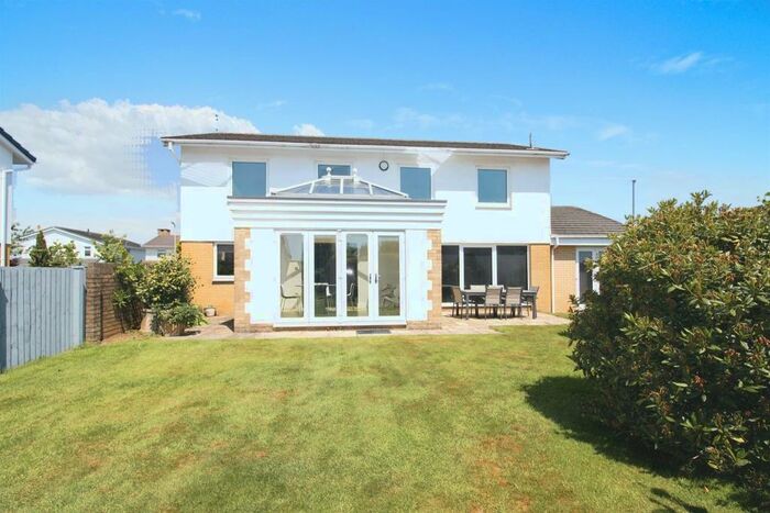 4 Bedroom Detached House For Sale In Penygroes, Groesfaen, Pontyclun, CF72