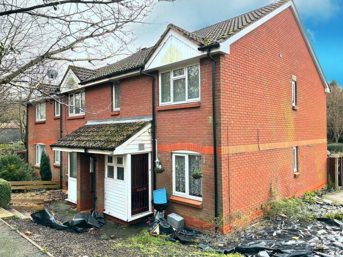 1 Bedroom Apartment To Rent In Nursey Gardens, Southampton, SO19