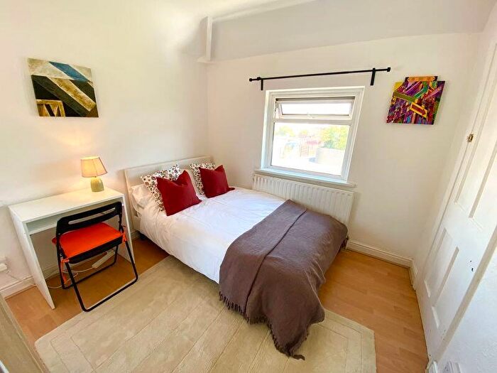 1 Bedroom House To Rent In Lockleaze Road, Bristol, BS7