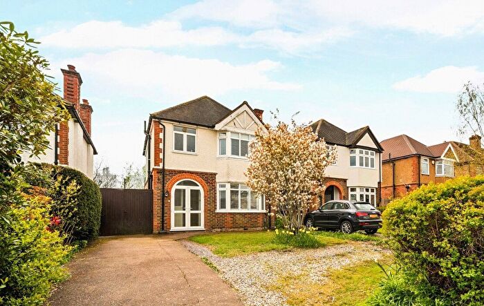3 Bedroom Detached House For Sale In Guildford, Surrey, GU2