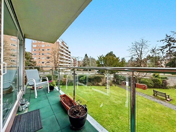 2 Bedroom Apartment For Sale In Pine Park Mansions - Wilderton Road, Branksome Park, BH13