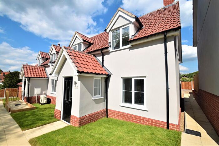 3 Bedroom Semi-Detached House For Sale In Rising Sun Hill, Rattlesden, IP30