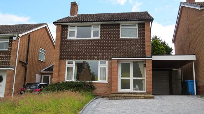 3 Bedroom Detached House For Sale In Beech Gardens, Wolverhampton, West Midlands, WV8
