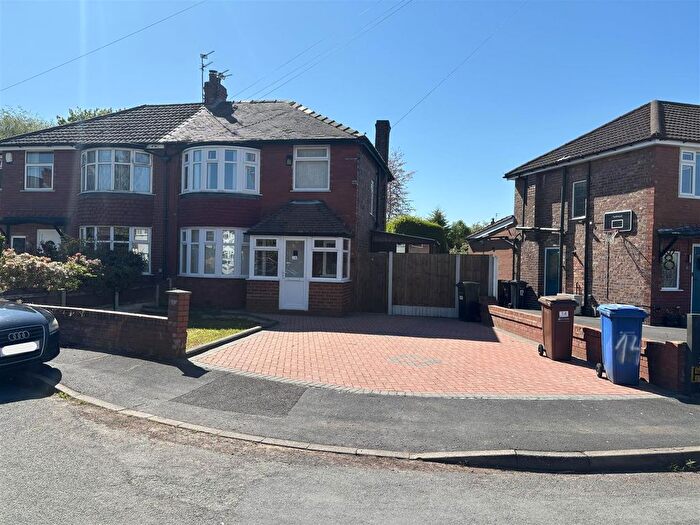 3 Bedroom Semi-Detached House To Rent In Ashbourne Avenue, Cheadle, SK8