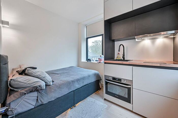 1 Bedroom Studio To Rent In Woolwich Road, Woolwich, SE7