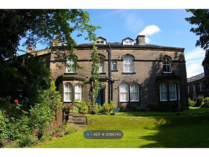 1 Bedroom Flat To Rent In Balmoral Place, Halifax, HX1