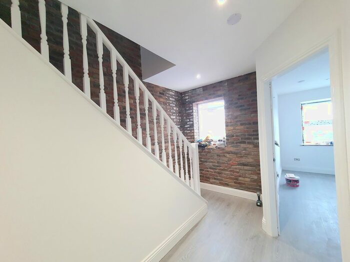 4 Bedroom Flat To Rent In Bethnal Green Road, Bethnal Green, London, E2