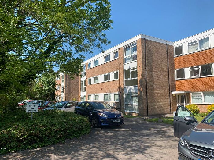 1 Bedroom Flat To Rent In Elizabeth Court, Hampton Road, Teddington, TW11