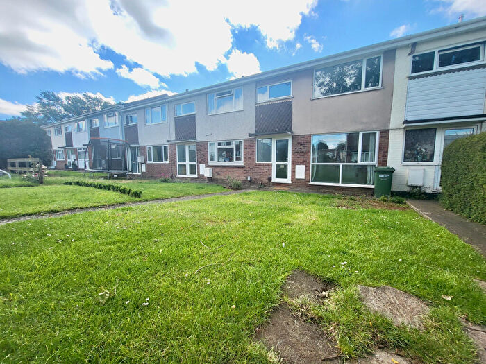 3 Bedroom Terraced House To Rent In Glenfall, Yate, Bristol, BS37