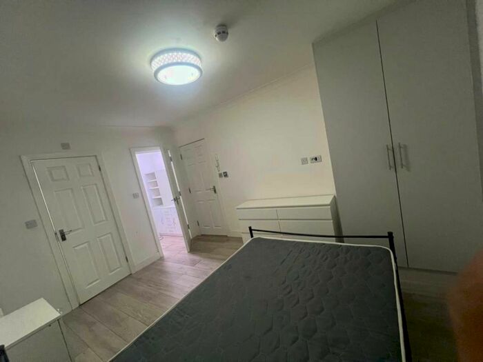 1 Bedroom Studio To Rent In Mildred Avenue, Hayes, UB3