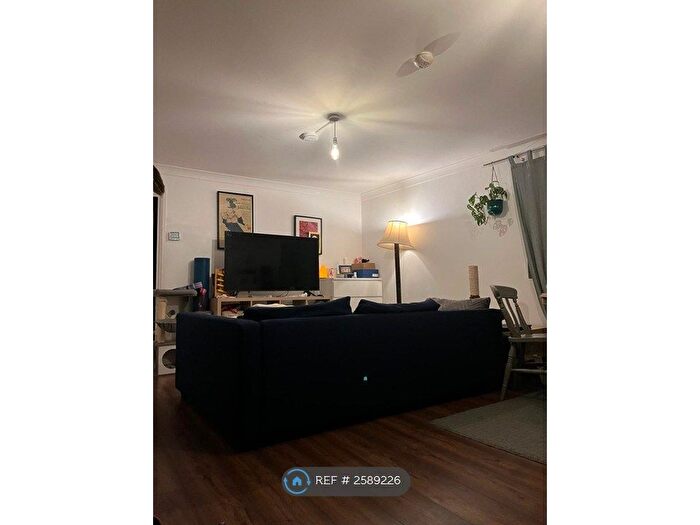 1 Bedroom Flat To Rent In Millers Terrace, London, E8