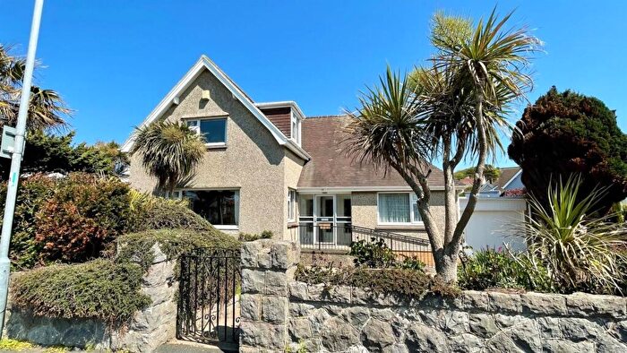 2 Bedroom Detached Bungalow For Sale In Aber Drive, Llandudno, LL30