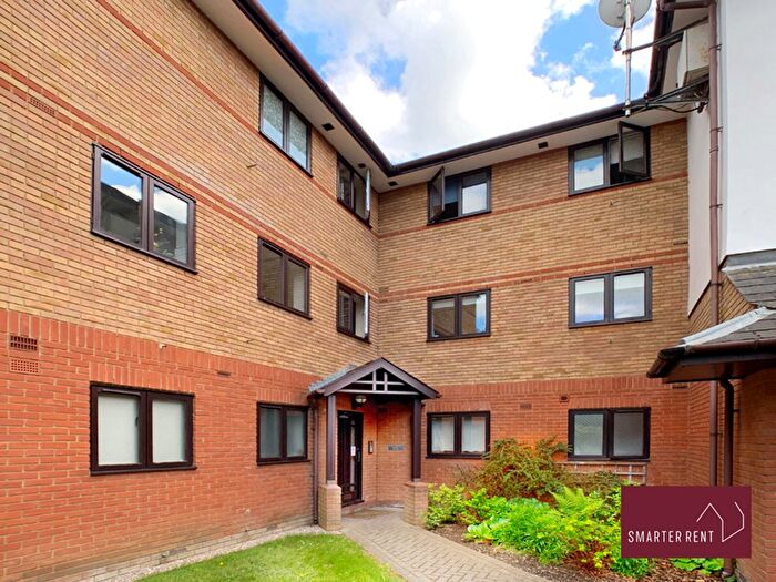 2 Bedroom Flat To Rent In Ludlow Road, Maidenhead, SL6