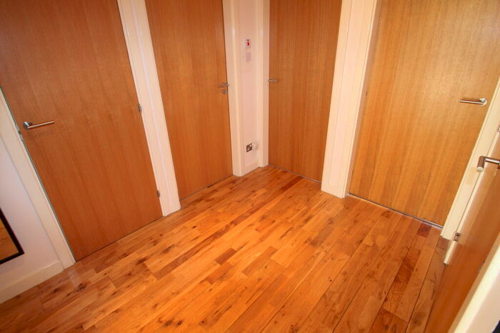 2 Bedroom Apartment To Rent In Great Dove Hill, Merchant City, G1