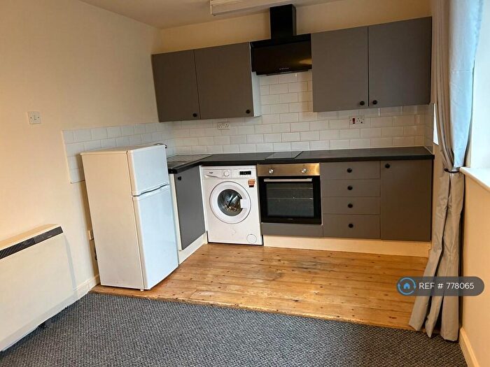1 Bedroom Flat To Rent In Carman Close, Swindon, SN3