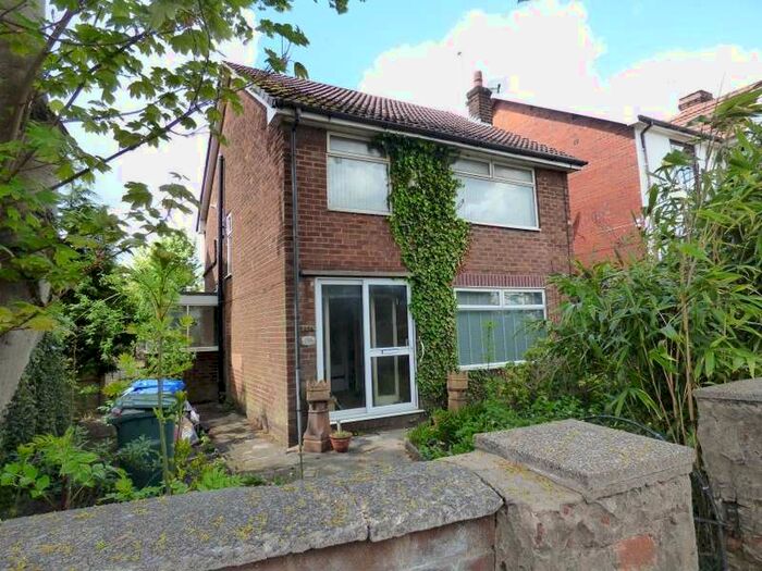 3 Bedroom Detached House For Sale In 39a Rochdale Road, Middleton