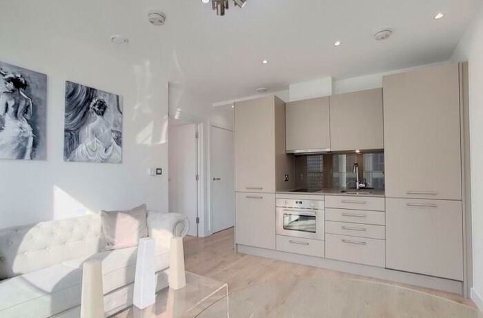 1 Bedroom Apartment To Rent In Stratosphere Tower, Great Eastern Road, Stratford, London, E15