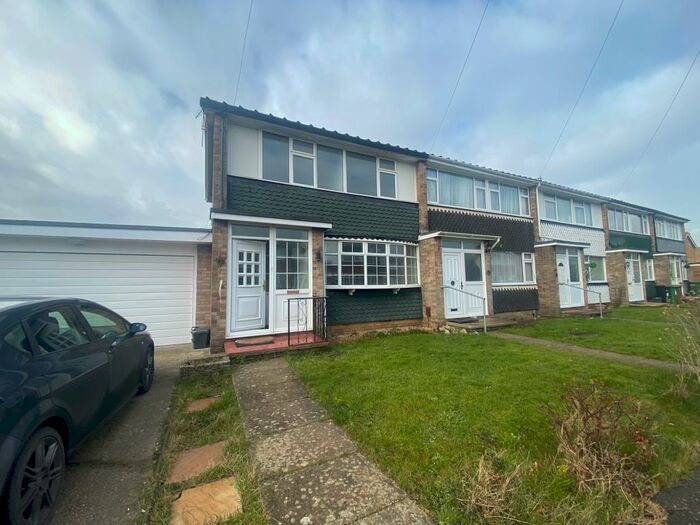 3 Bedroom House To Rent In The Saltings, Portsmouth, PO6