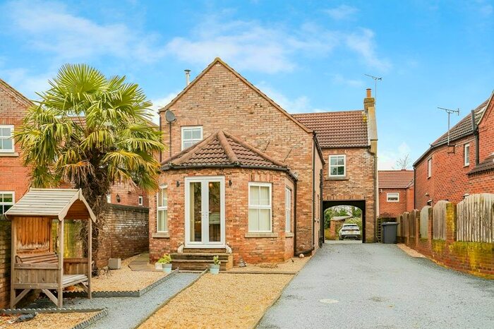 5 Bedroom Detached House For Sale In Hull Road, Cliffe, Selby, YO8