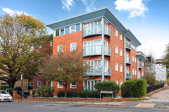 2 Bedroom Flat For Sale In Lansdowne Road, Lansdowne Court, BN3