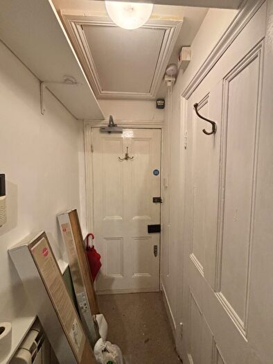 Apartment To Rent In The Avenue, Worcester Park, KT4