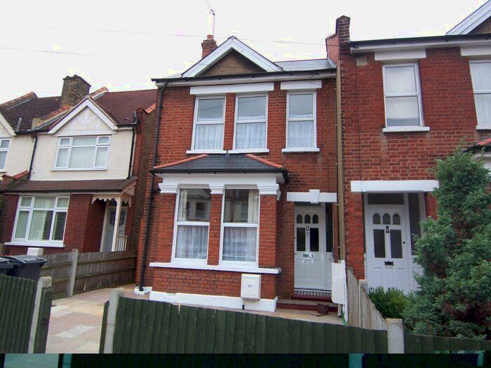 1 Bedroom Apartment To Rent In Cleveland Road, New Malden, KT3