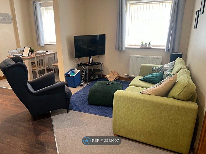 1 Bedroom Flat To Rent In Dunkirk, Nottingham, NG7