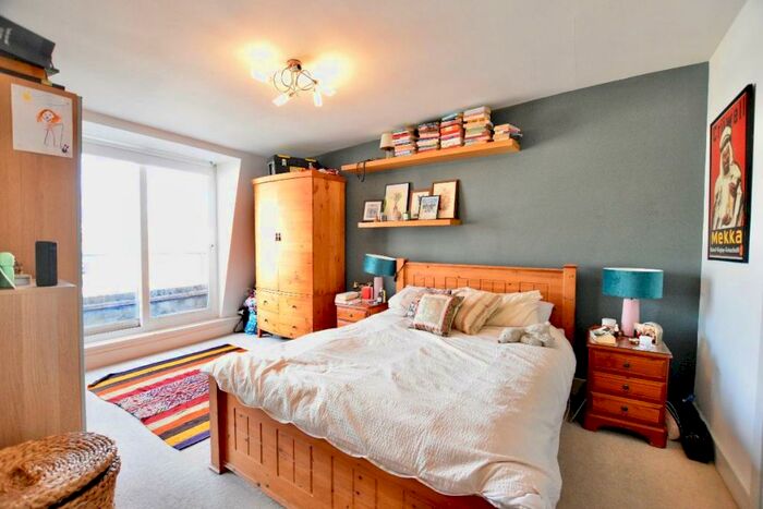 2 Bedroom Apartment To Rent In London Wharf, E2