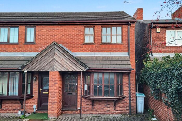 2 Bedroom Semi Detached House For Sale In Oliver Close, Newark-on-Trent, Newark, NG24