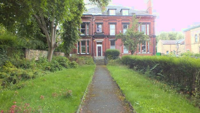 Studio To Rent In Woodhouse Cliff, Leeds, West Yorkshire, LS6