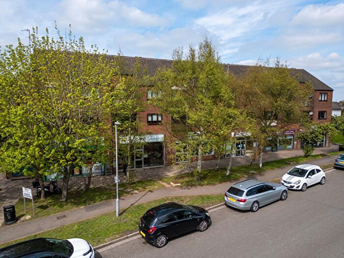 2 Bedroom Property For Sale In Elm Farm Road, Aylesbury, HP21