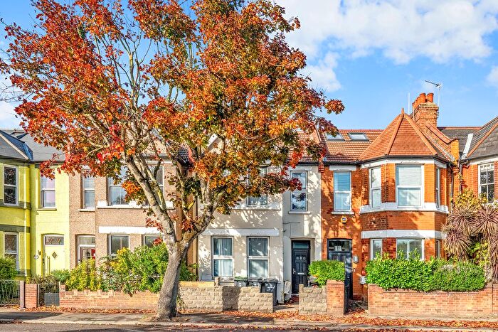 1 Bedroom Flat For Sale In Perth Road, N22