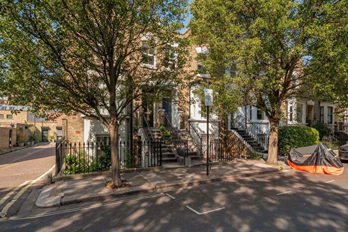 2 Bedroom Flat To Rent In Richford Street, Hammersmith, W6