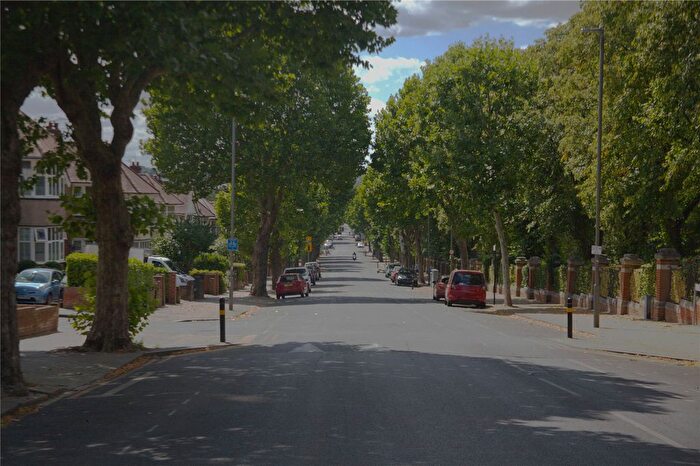 3 Bedroom Semi-Detached House For Sale In Magdalen Road, Wandsworth, London, SW18
