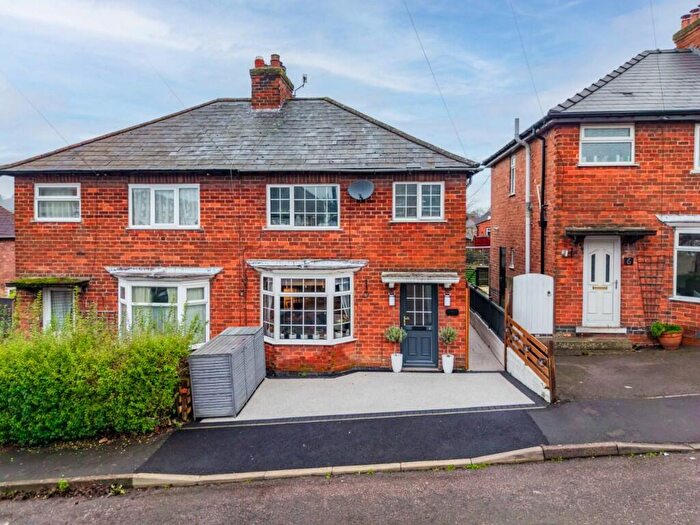 3 Bedroom Semi Detached House For Sale In Holt Drive, Matlock, Derbyshire, DE4